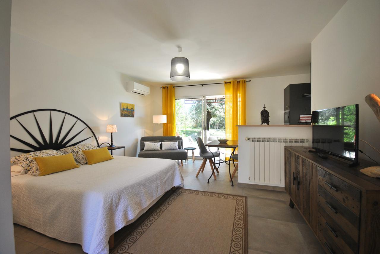 B&B La Badelle Gordes Exteriör bild