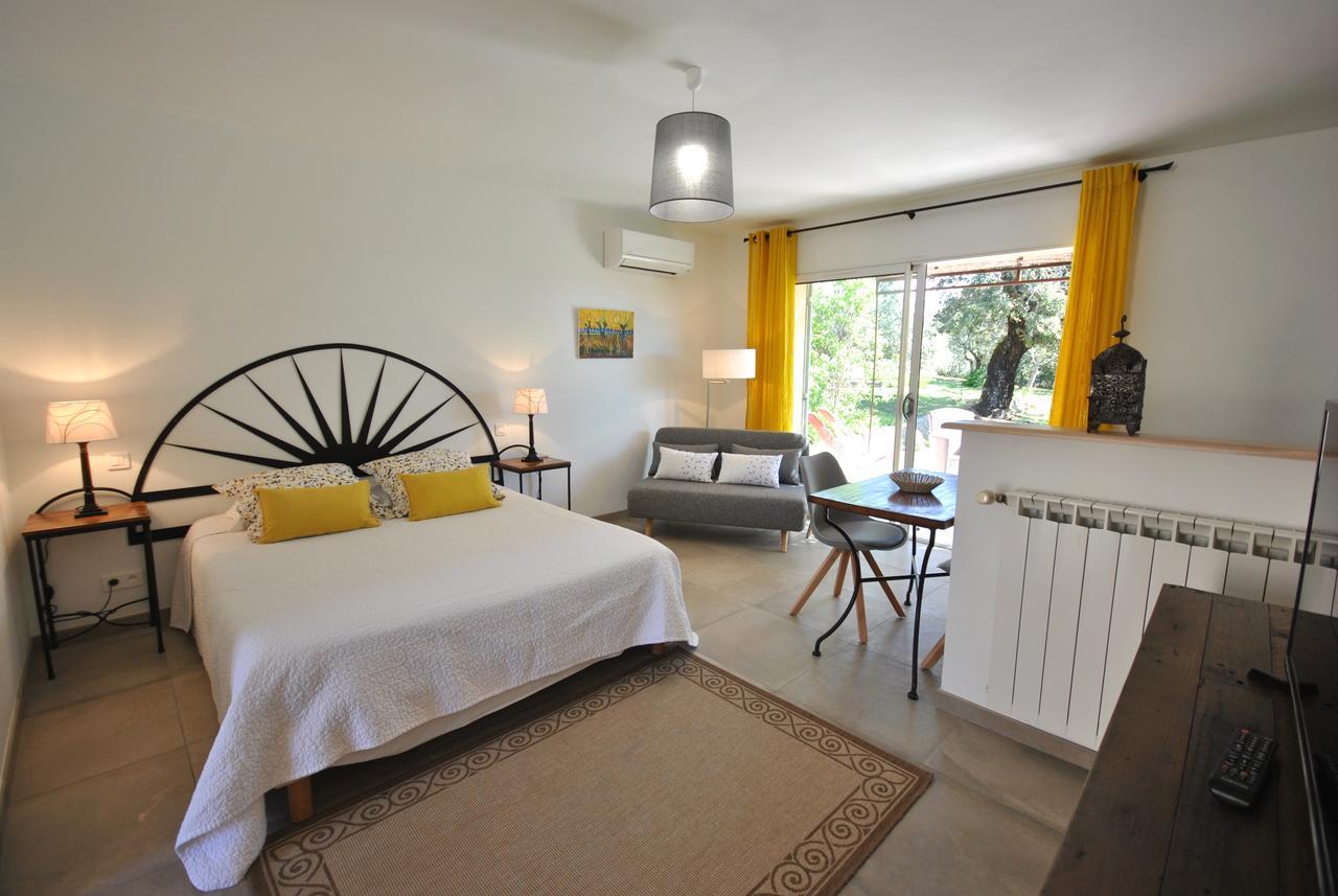 B&B La Badelle Gordes Exteriör bild